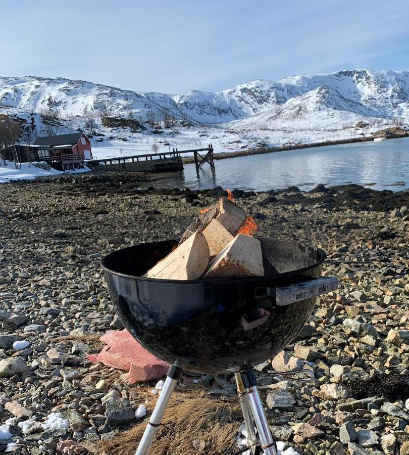 Kvaloya Apartment By The Sea Tromsø Dış mekan fotoğraf